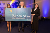 Chairman of the Board of Lipapromet company Mato Lipovac donated 100.000,00kn to Croatian Caritas in the name of company Lipapromet